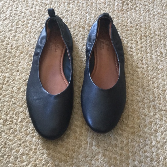 Seychelles Shoes - Seychelles Black leather flats with elastic backs
